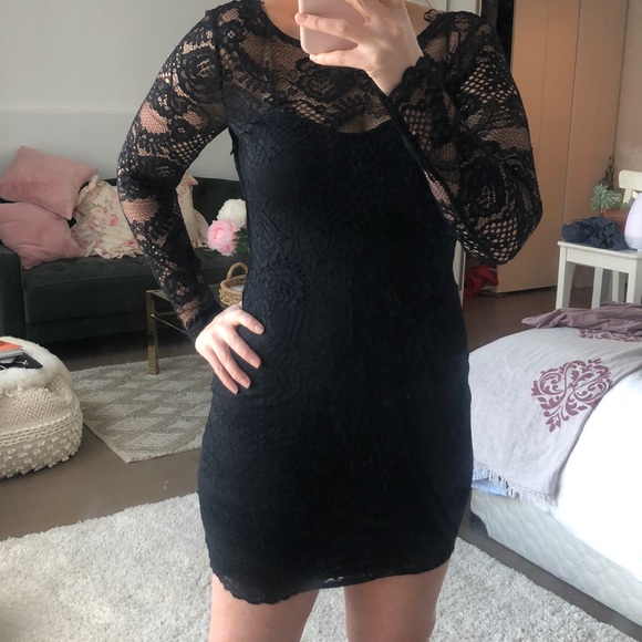 h and m black lace dress